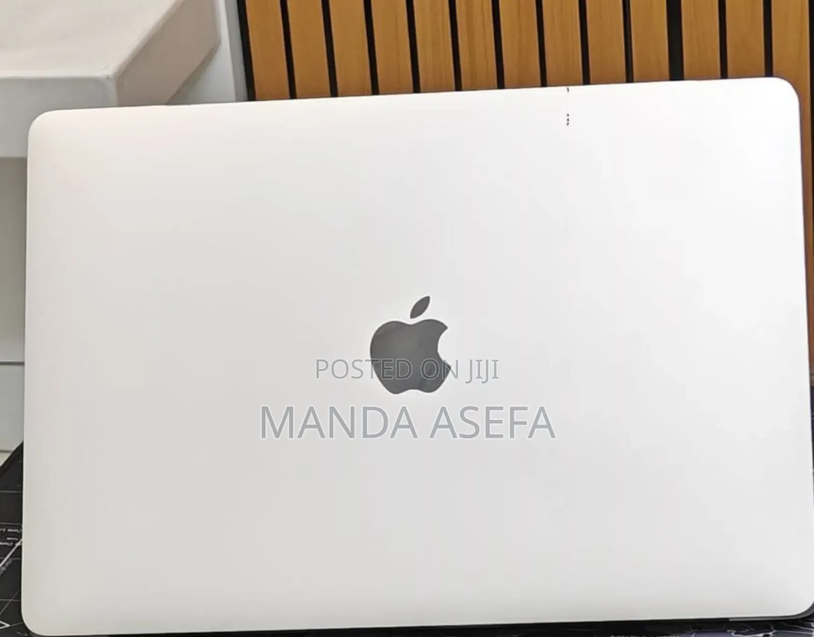 New Laptop Apple MacBook Pro 8GB Apple M2 SSD 256GB