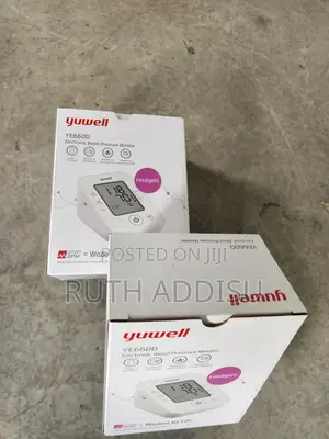 Brand New Packed Blood Pressure Monitor重新digital Bp Monitor Medical