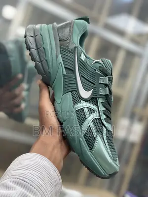 Nike V2k Run Sneakers Green Comfortable Shoes