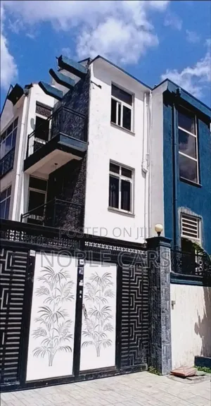 5bdrm House in Bulbula, Bole for sale