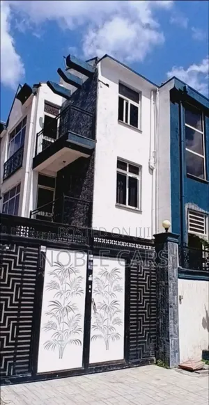 5bdrm House in Bulbula, Bole for sale