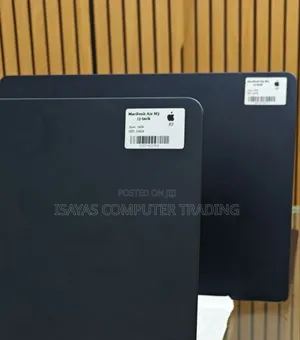New Laptop Apple MacBook Air 16GB SSD 256GB