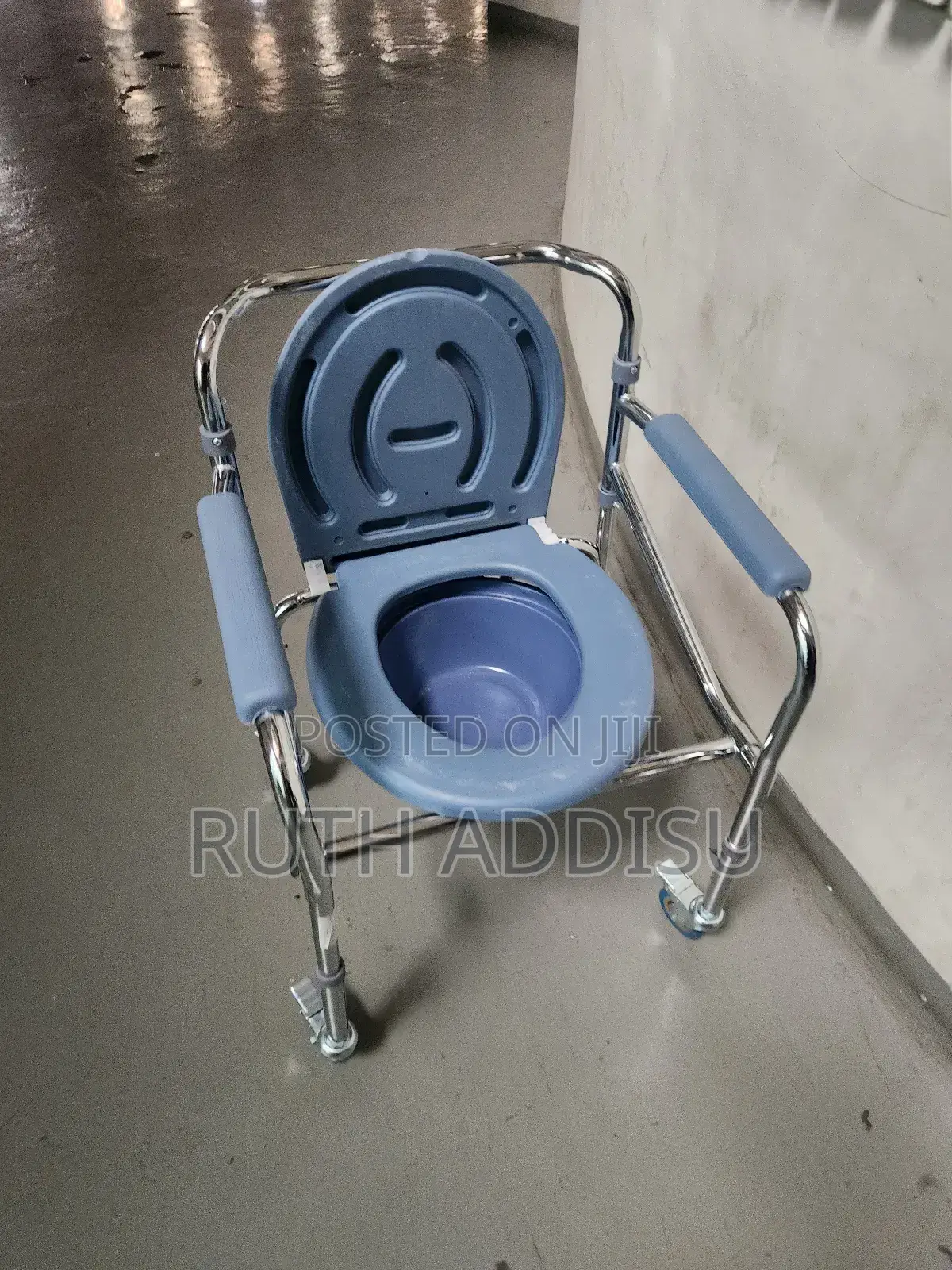 Commode Wheelchair輕易toilet Wheelchair痲不wheelchair Medical Wheelchair