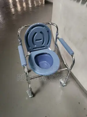 Commode Wheelchair輕易toilet Wheelchair痲不wheelchair Medical Wheelchair