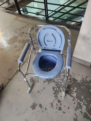 Commode Chair奢求toilet and Shower Multifunctional Chair肇事commode Chair