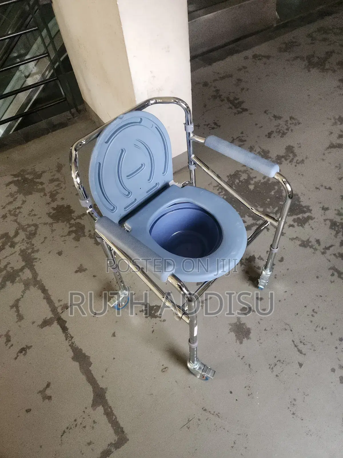 Toilet Chair丸的brand New Foldable Commode Chair協調wheelchair Shower New