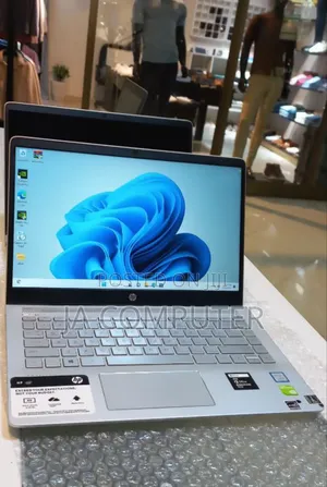 New Laptop HP Pavilion 15 8GB Intel Core I5 SSD 512GB