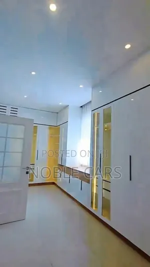 9bdrm Townhouse/Terrace in Yeka for sale