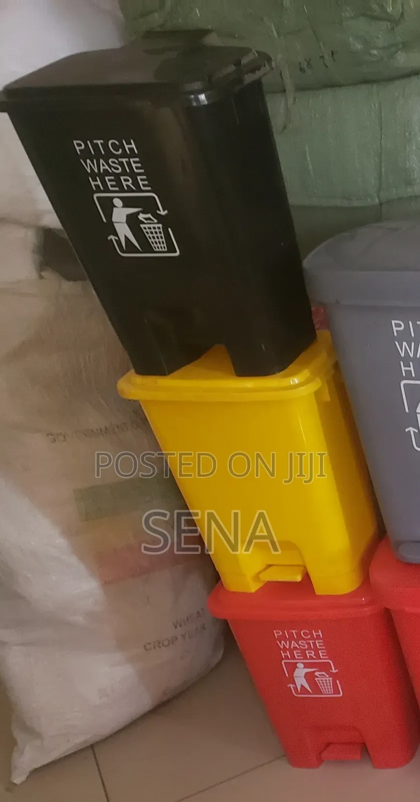 Garbage/Dust Bin