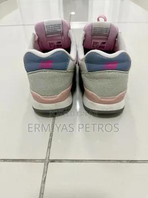 New Balance 996 Vintage Style Women’S Sneakers