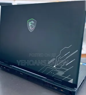 New Laptop MSI Crosshair 15 B12U 16GB Intel Core I7 SSD 1T