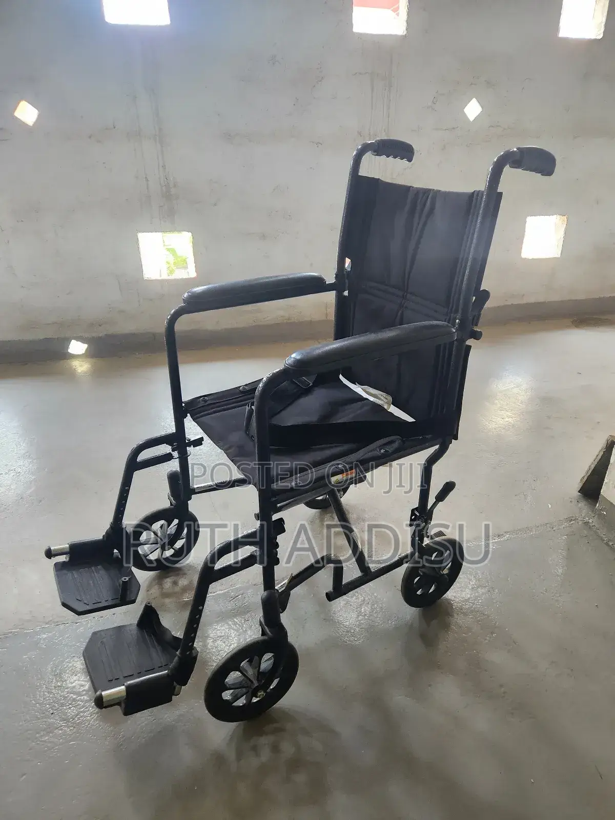 Foldable Belted Wheelchair客機wheelchair朱槿wheelchair戴笠wheelchair Medical