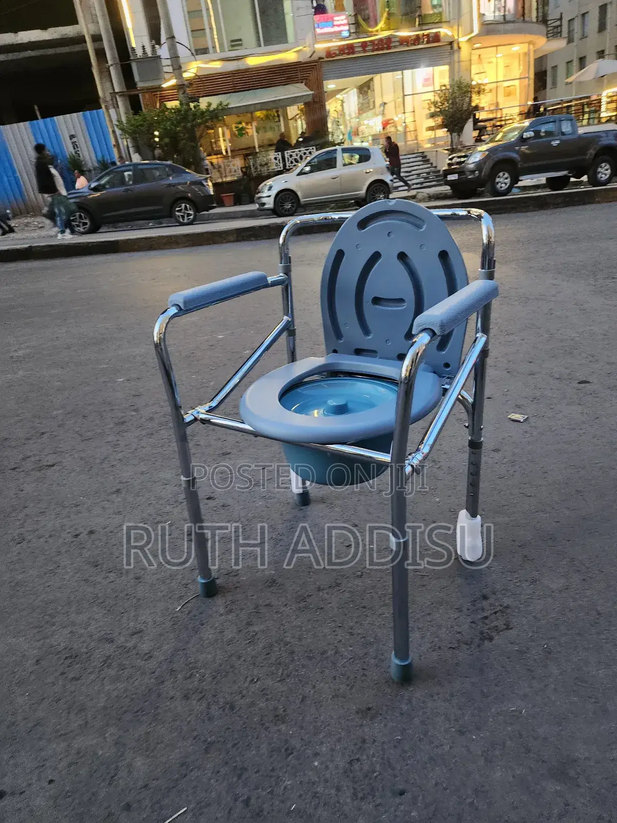Toilet Chair廢棄commode Chair短短commode Chair怞了commode Chair朱槿commode Cha