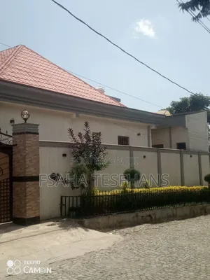 4bdrm Villa in Villa, Bole for rent