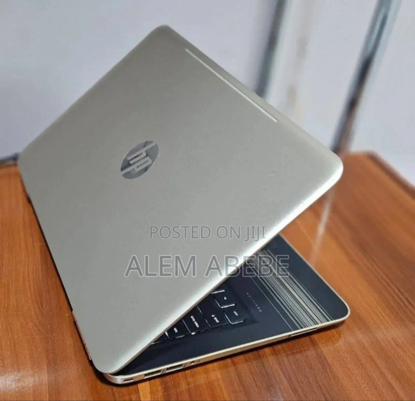 New Laptop HP Pavilion 14 4GB Intel Core I3 HDD 1T