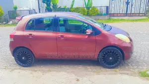 Toyota Yaris 2010 Burgundy