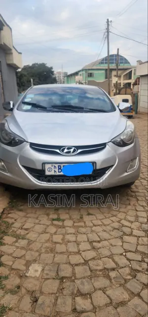 Hyundai Elantra Limited 2012 Silver
