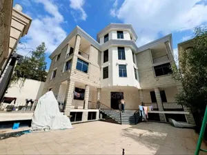 Furnished 12bdrm Townhouse/Terrace in ሲኤሚስ ሚንስቴሮች ሠፈር, Yeka for sale