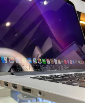 New Laptop Apple MacBook Pro 2015 16GB Intel Core I7 SSD 256GB
