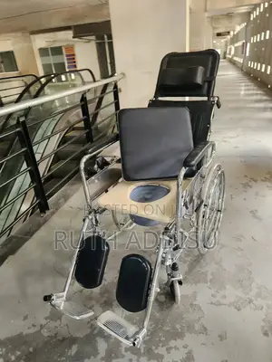 Wheelchair痛批foldable Commode Wheelchair考慮wheelchair輕短wheelchair Meical