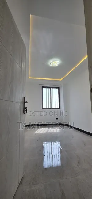 Furnished 6bdrm House in ፀሐይ ሪልስቴት, Bole for sale