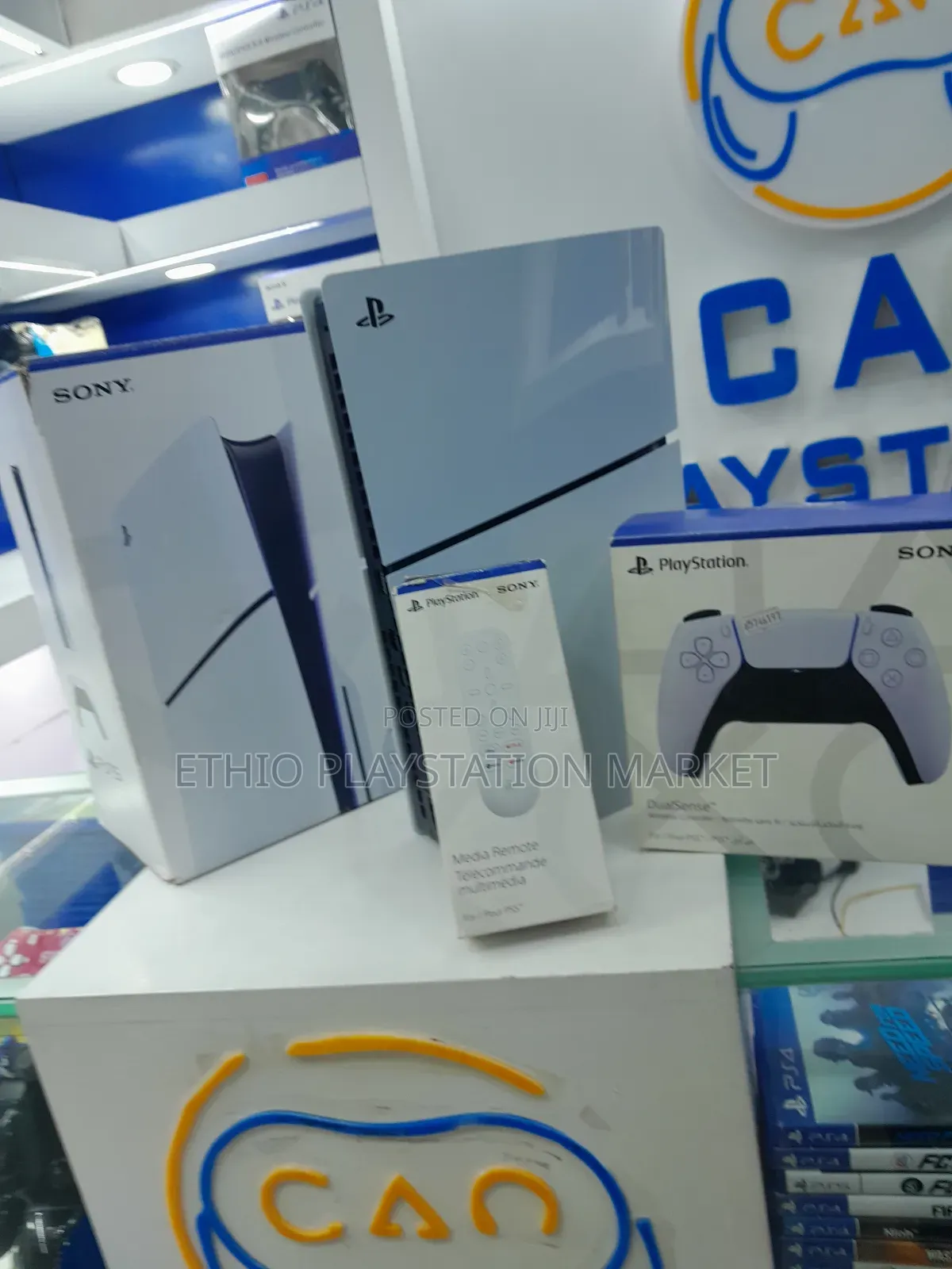 Playstation 5 and Remote