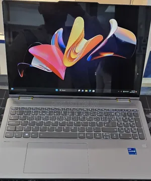 New Laptop Lenovo Yoga 7i 16GB Intel Core I7 SSD 512GB