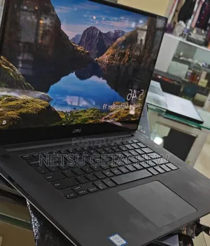 New Laptop Dell Precision 5540 16GB Intel Core I7 SSD 512GB