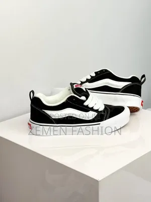 Vans Knu School