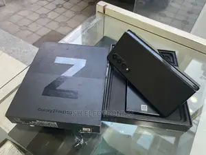 Samsung Galaxy Z Fold 3 256 GB Black