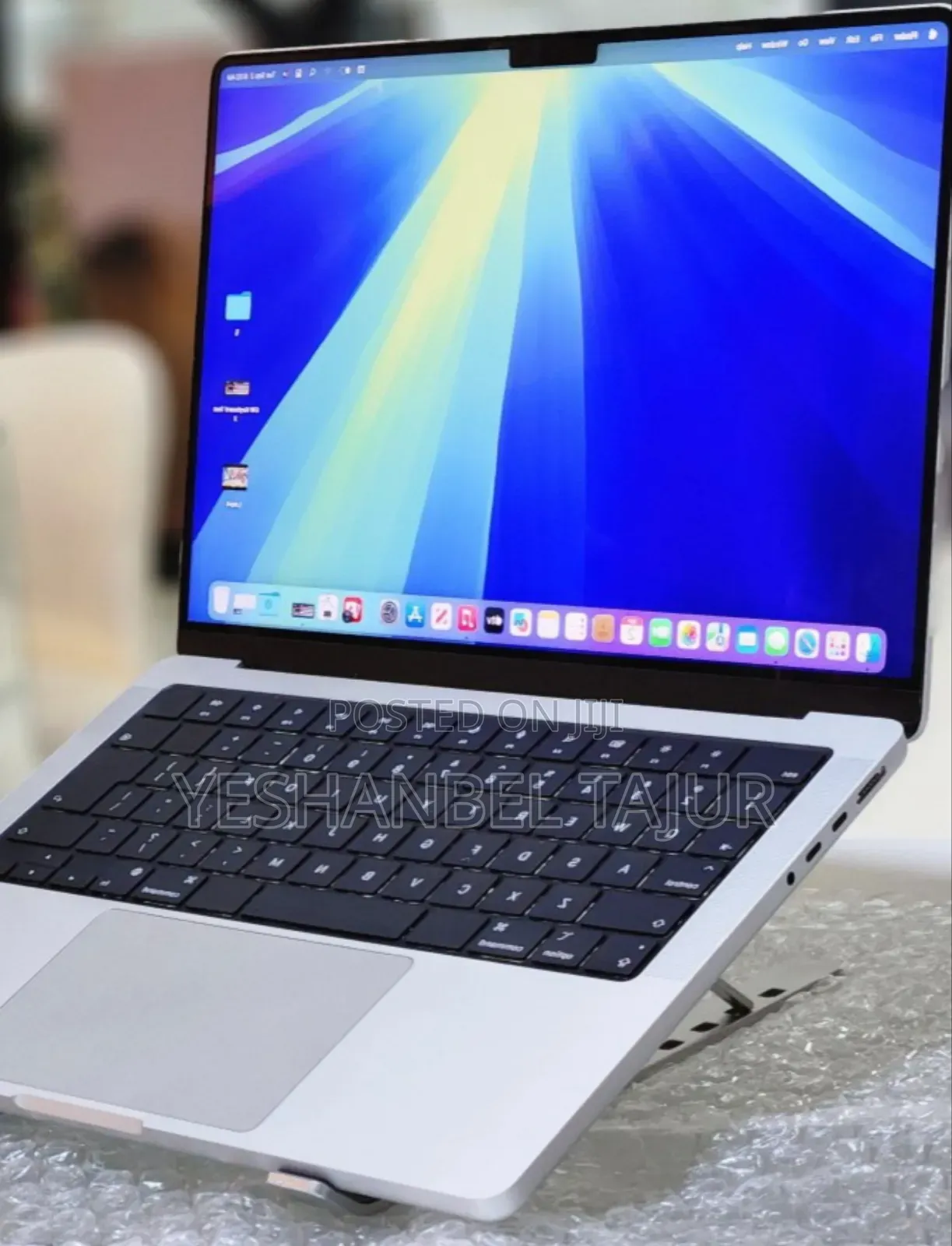 New Laptop Apple MacBook Pro M1 16GB Apple M1 Pro SSD 512GB