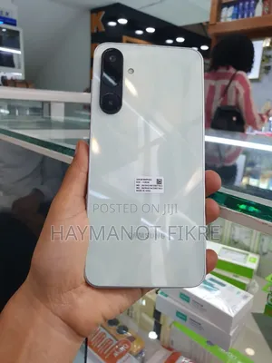 New Samsung Galaxy M16 128 GB White