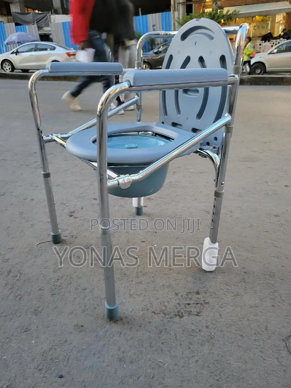 Commode Chair暫身bedroom Pot,Adjustable Medical鐫两toilet. This 3 in 1