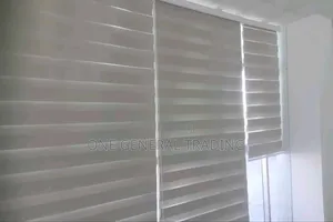 Horizontal Shutter መጋረጃ