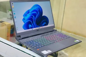 New Laptop Dell G15 5511 16GB Intel Core I7 SSD 512GB