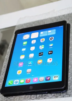 New Apple iPad 10.2 (2021) 128 GB