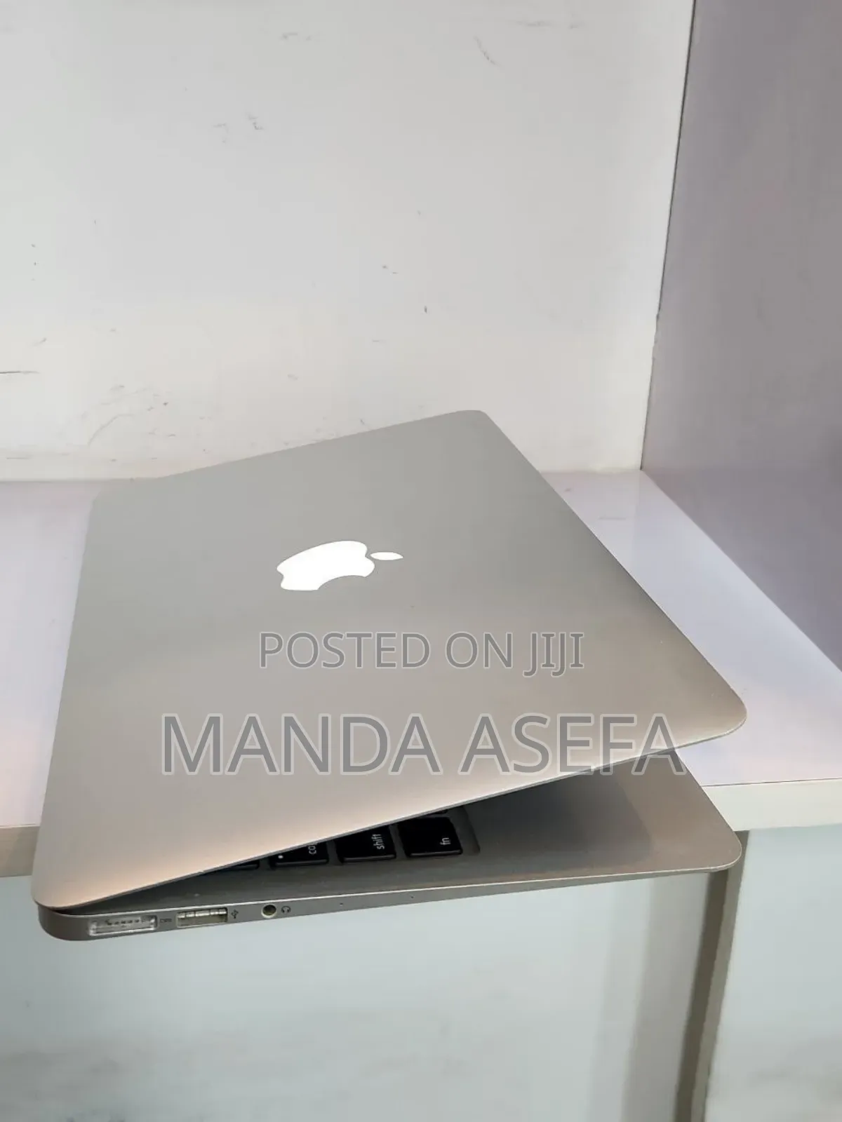 New Laptop Apple MacBook Air 2015 4GB Intel Core I5 SSD 128GB