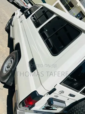 Toyota Land Cruiser 2018 White