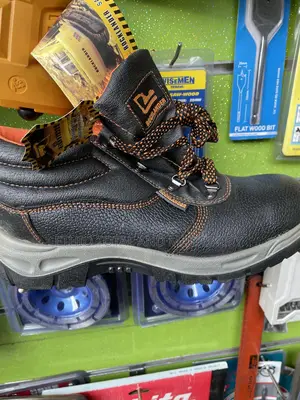 Rocklander Safety Boot 42 Number