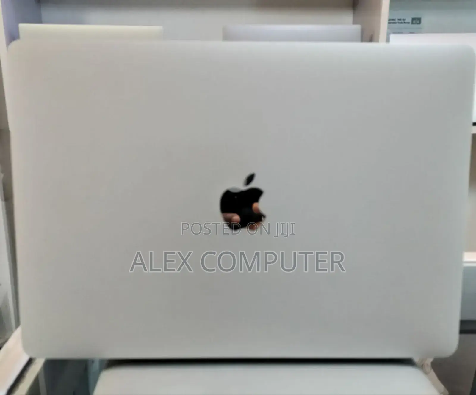 New Laptop Apple MacBook Pro M1 16GB Apple M1 SSD 512GB