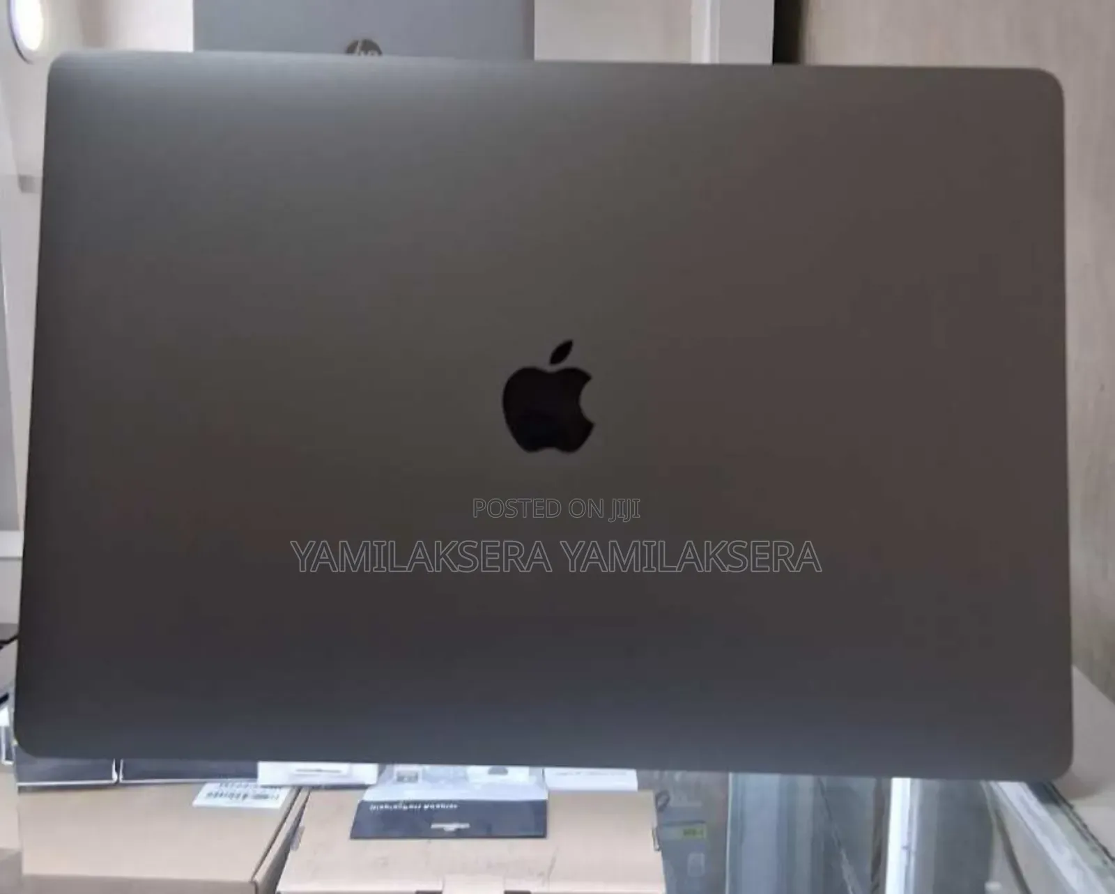 New Laptop Apple MacBook Pro 2019 32GB Intel Core i9 SSD 512GB