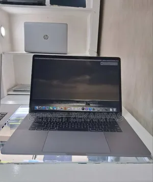 New Laptop Apple MacBook Pro 2019 32GB Intel Core I9 SSD 512GB