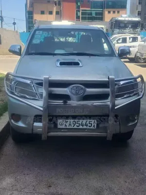 Toyota Hilux For Rent