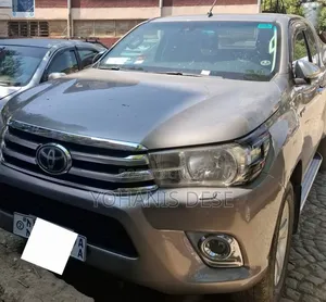 Toyota Hilux 2019 Gray