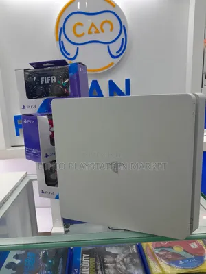 Playstation 4slim የፈለጋችሁትን ጌም መጫን የሚቻል