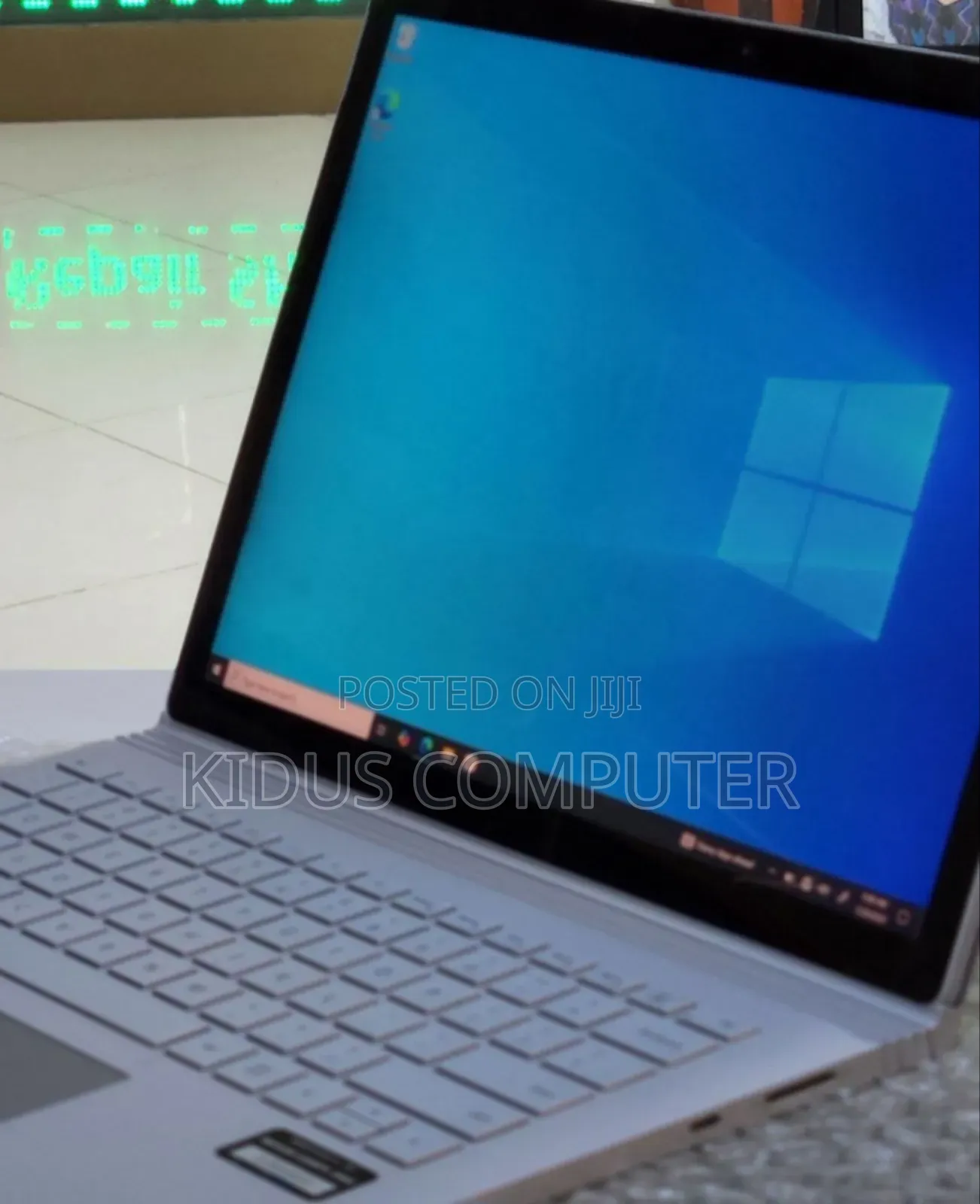 New Laptop Microsoft Surface 16GB Intel Core I7 SSD 256GB