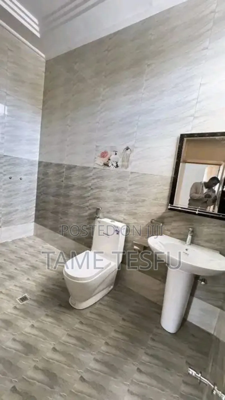 Furnished 4bdrm Villa in ሰሚት, Bole for sale