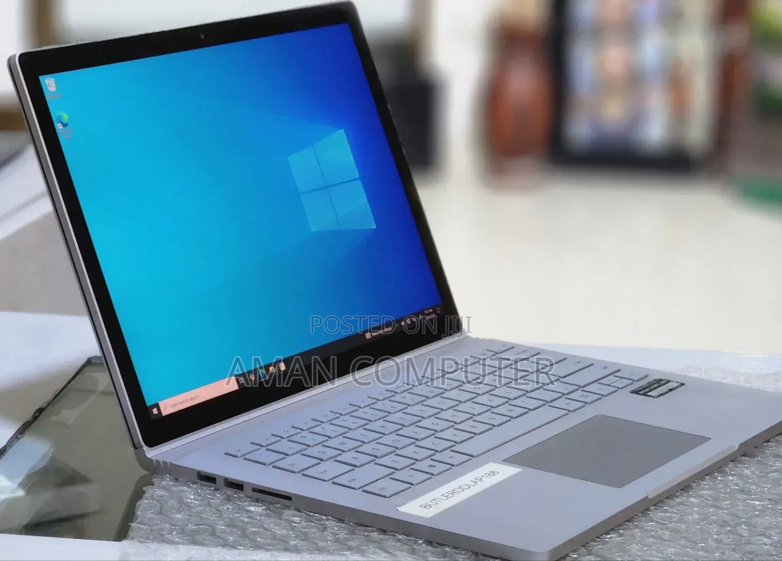 New Laptop Microsoft Surface 16GB Intel Core I7 SSD 256GB