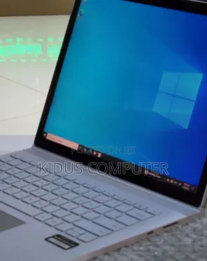 New Laptop Microsoft Surface 16GB Intel Core I7 SSD 256GB