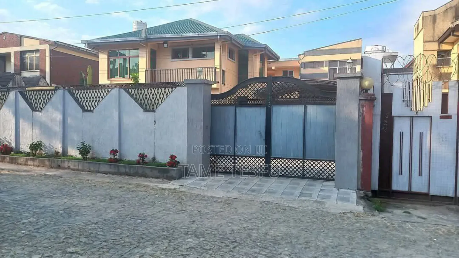 Furnished 5bdrm House in ሀያት, Bole for sale